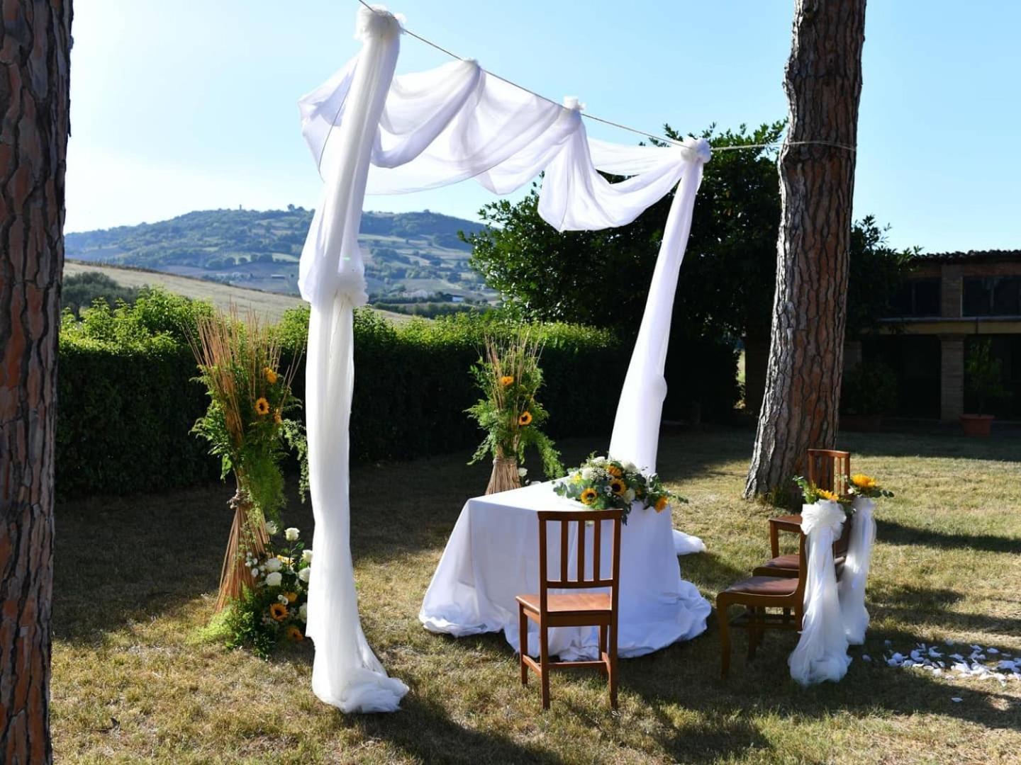 Resort Restaurant Villa Berta San Severino Marche Εξωτερικό φωτογραφία
